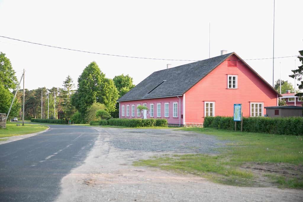 Kihnu Sadama Oeoemaja Guesthouse Lemsi Exterior foto